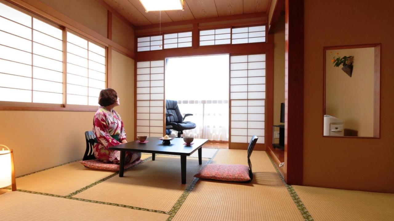 Baigetsu Ryokan Shimosuwa Zewnętrze zdjęcie
